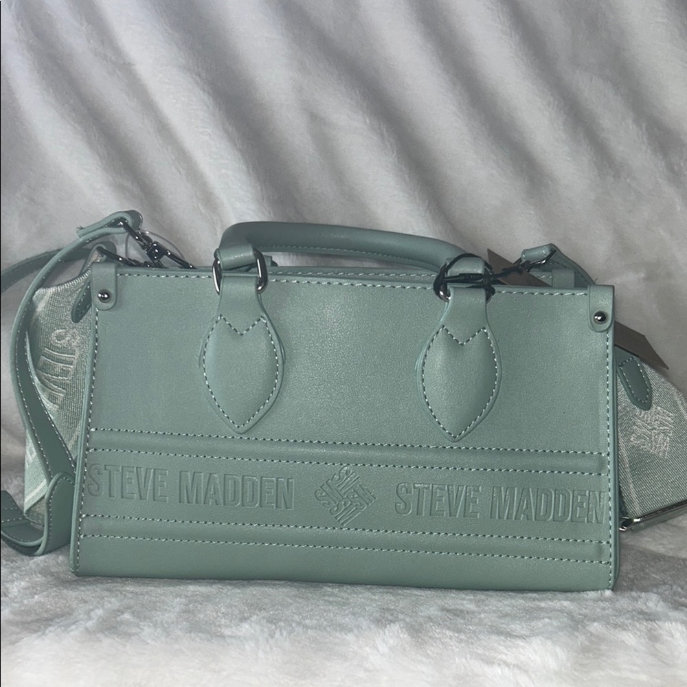 Steve Madden Green Satchel with Structured Design